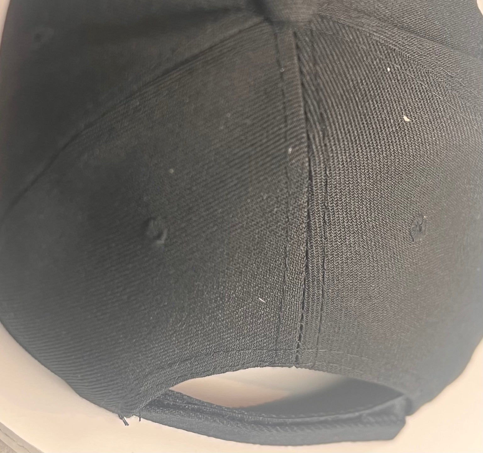 CASQUETTE NOIRE VÉTÉRAN Élégance • Fierté • Respect