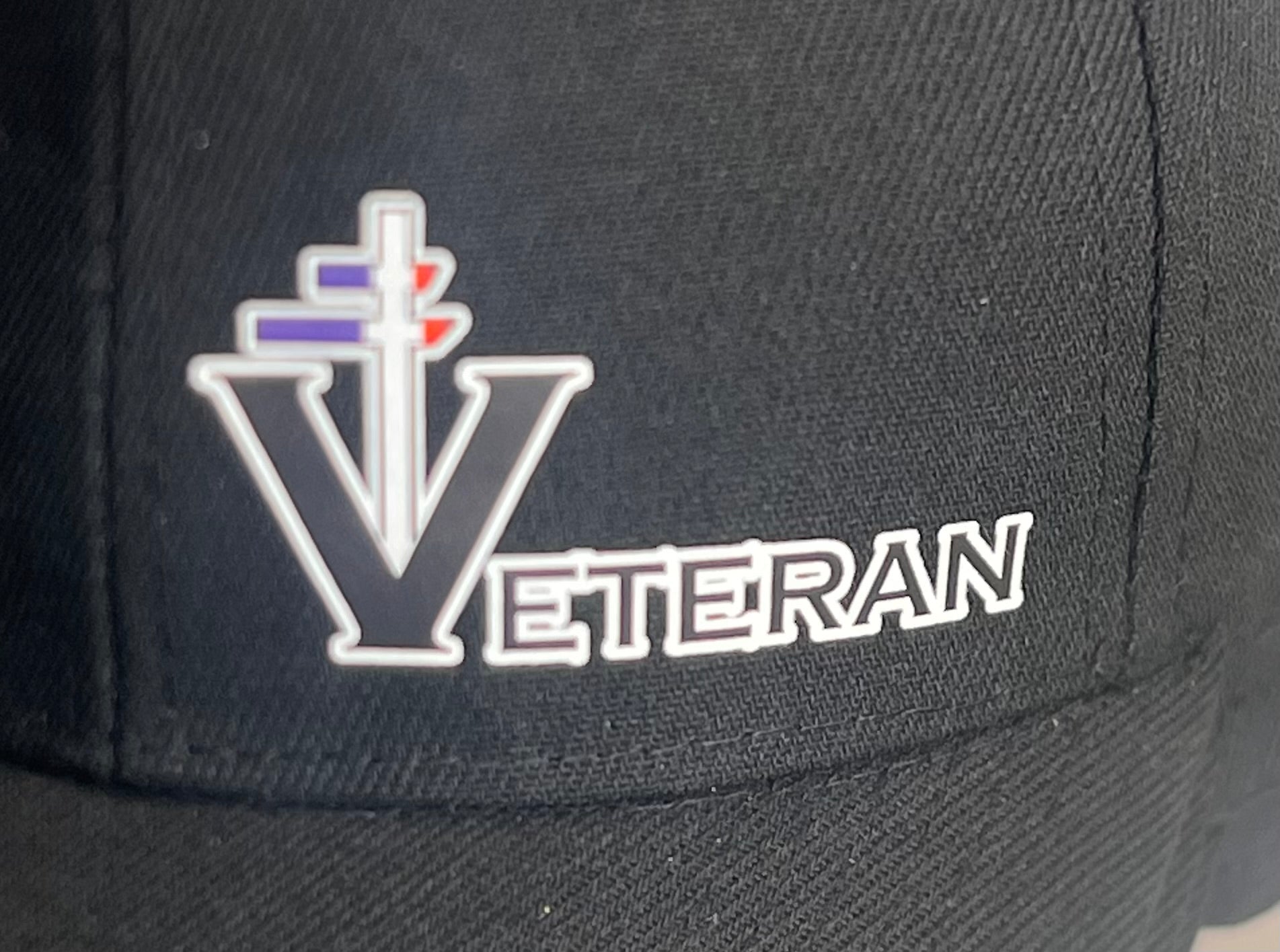 CASQUETTE NOIRE VÉTÉRAN Élégance • Fierté • Respect