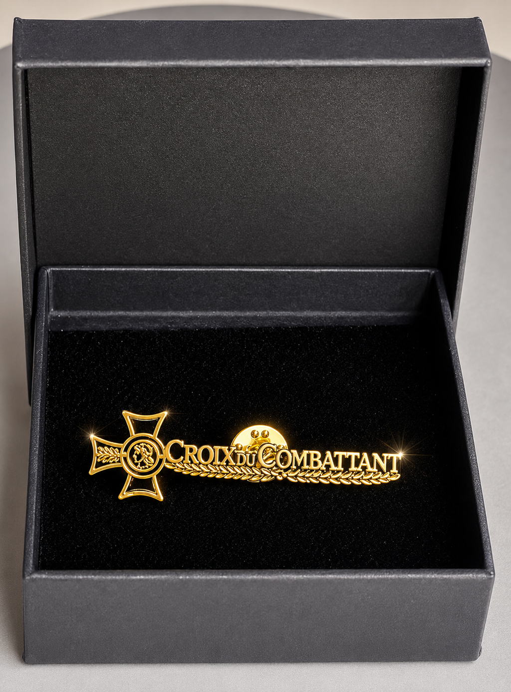 Broche Croix du Combattant – Broche Métal Doré