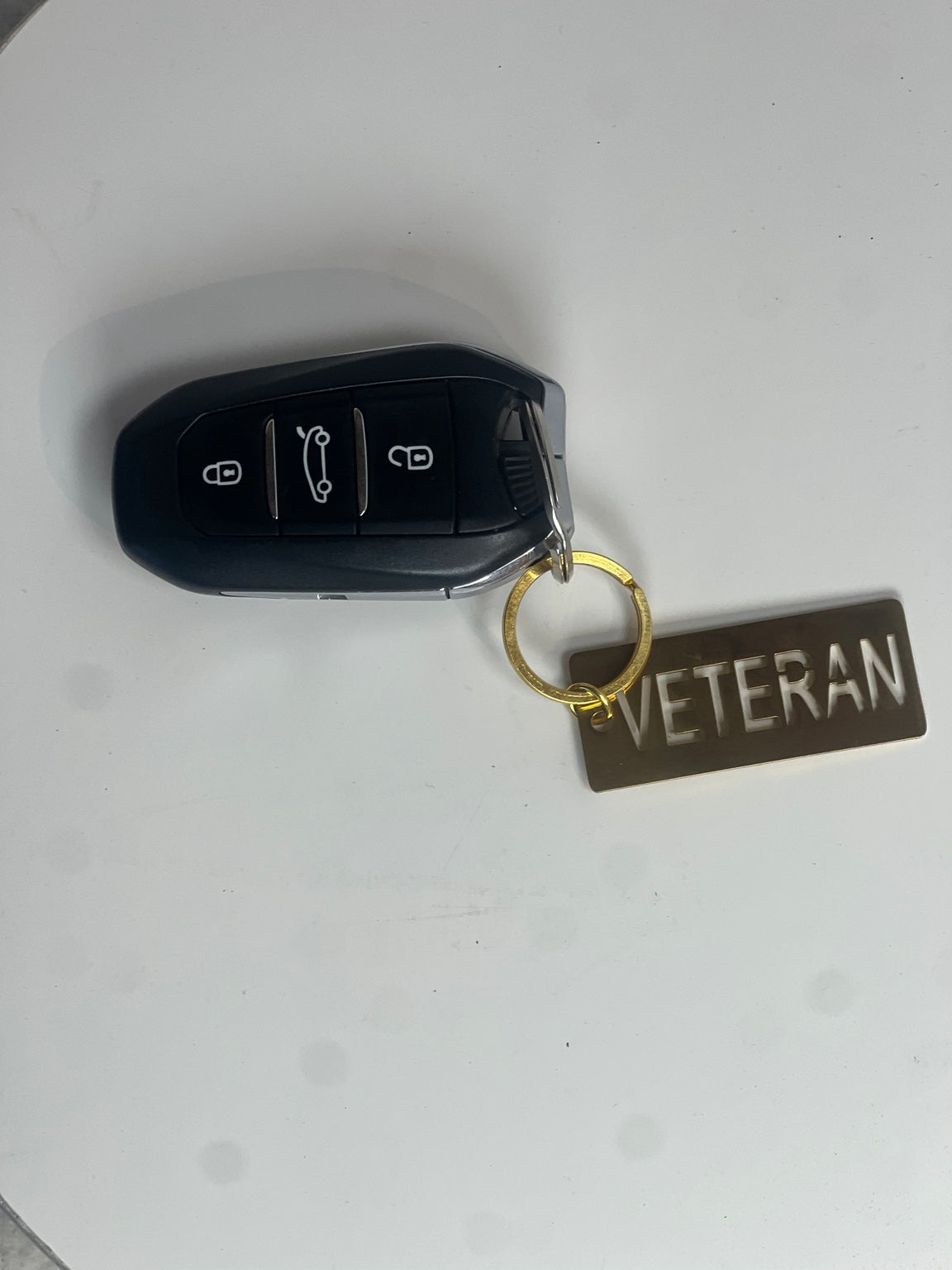 Porte-clés VÉTÉRAN – Plaque Métal Premium OR