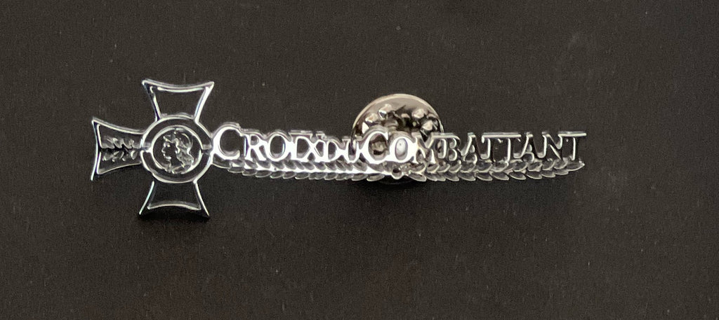 BROCHE « CROIX DU COMBATTANT » ARGENTÉE