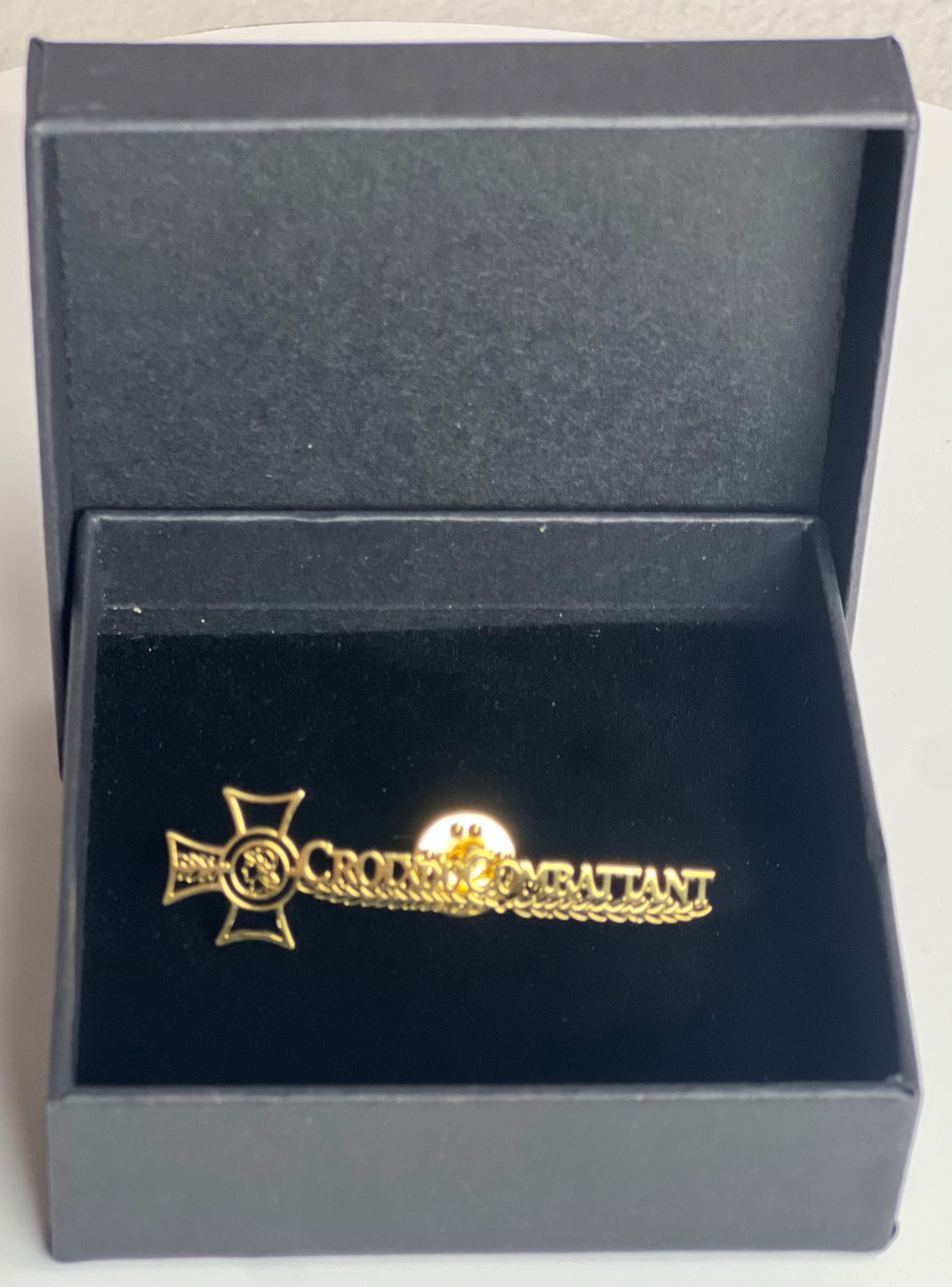 Broche Croix du Combattant – Broche Métal Doré
